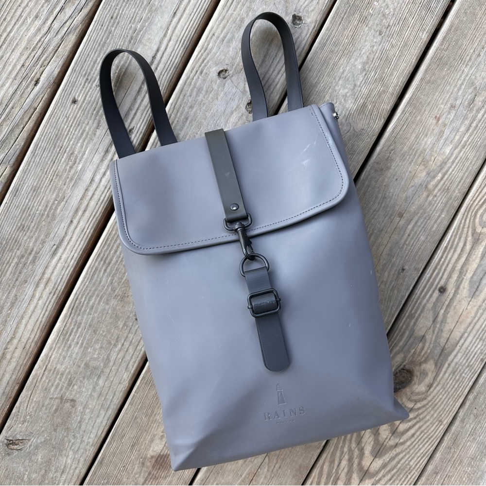 RAINS Rucksack Waterproof Backpack Grey Black - Picture 16 of 16